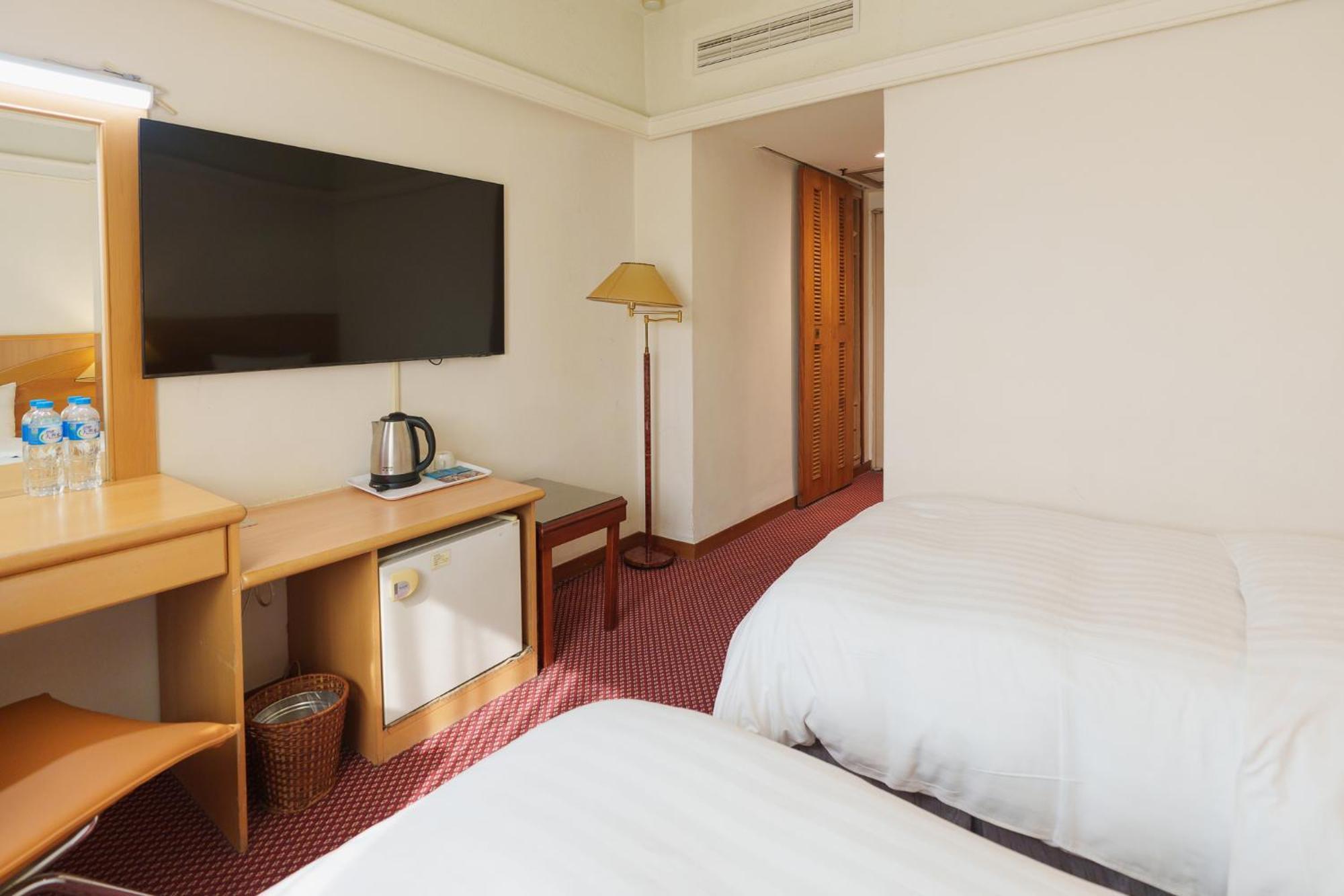 Oriental Hotel Tajnan Kültér fotó