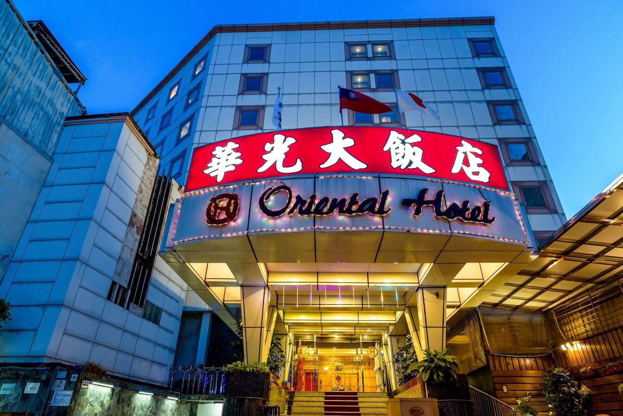 Oriental Hotel Tajnan Kültér fotó