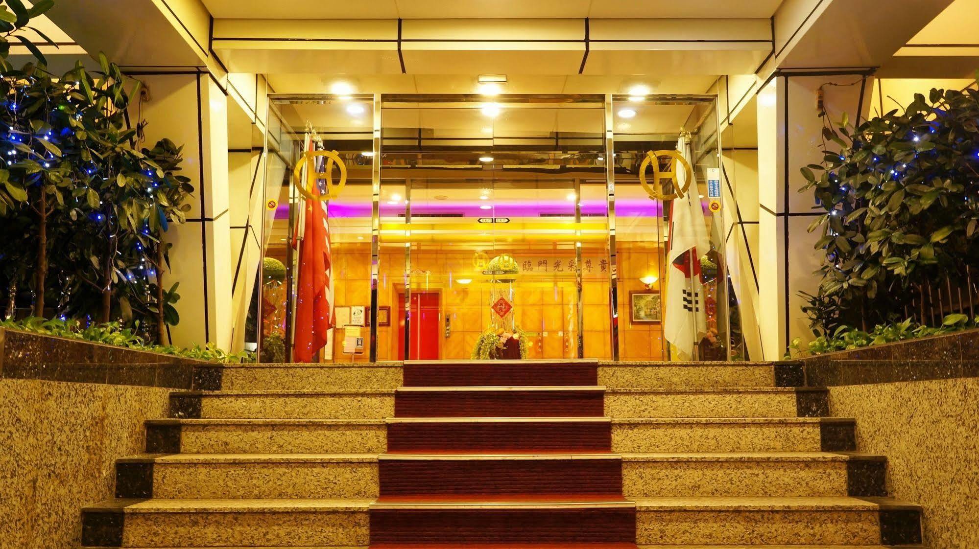 Oriental Hotel Tajnan Kültér fotó