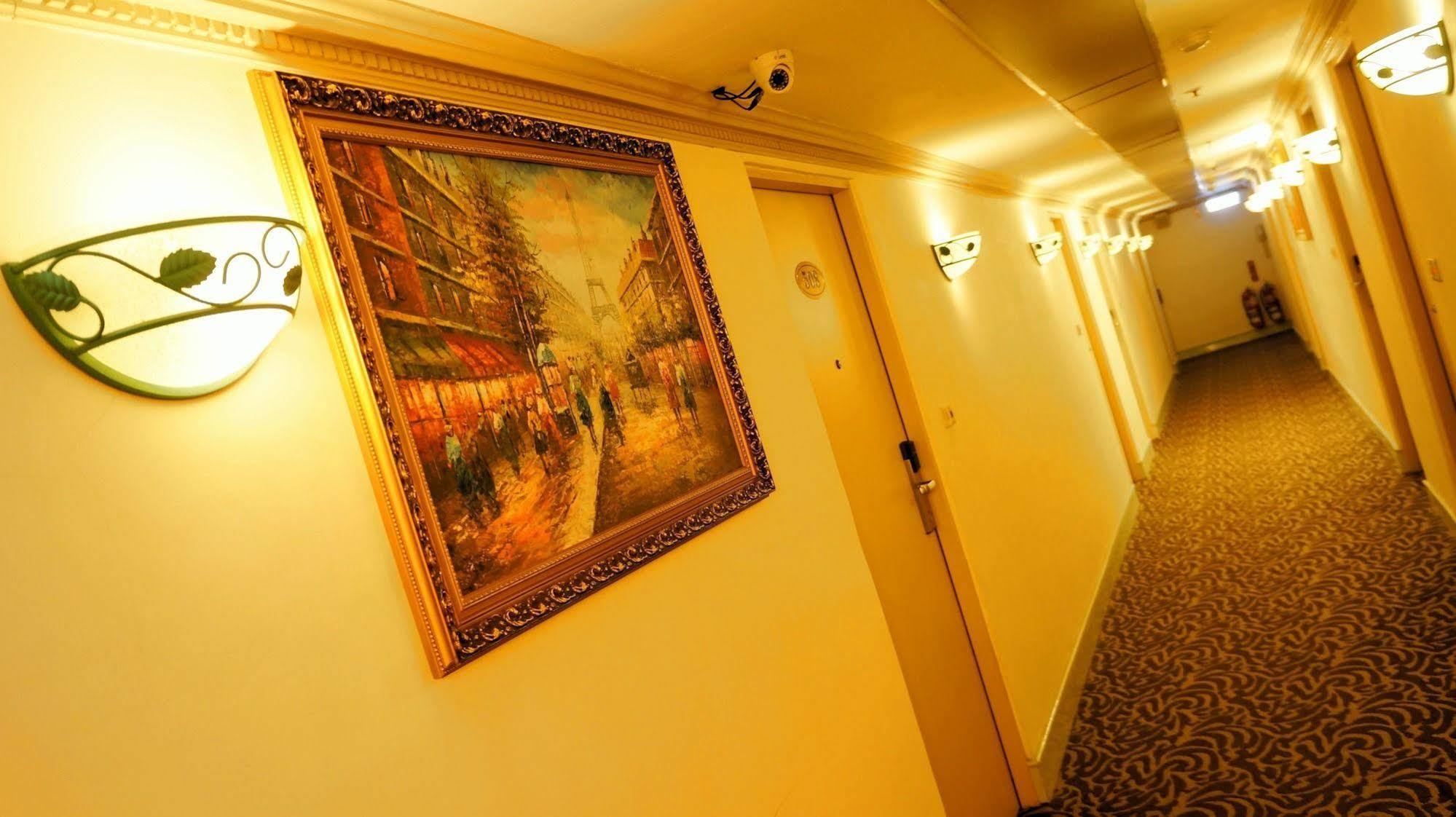 Oriental Hotel Tajnan Kültér fotó
